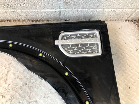 Discovery 4 Front Wing Near Side Santorini Black LRC 820 2009 to 2016 L10046