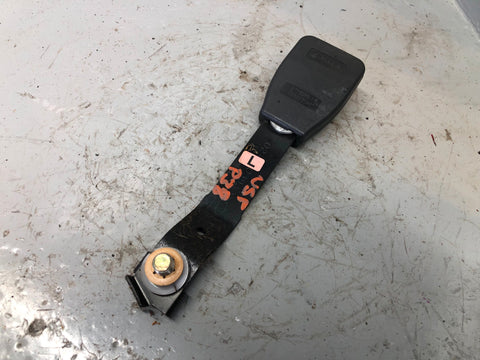 Range Rover P38 Seat Belt Buckle Clasp Near Side Front 1994 to 2002