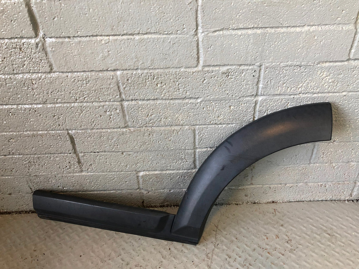 Discovery 3 Door Wheel Arch Moulding Trim Near Side Rear Land Rover K05115