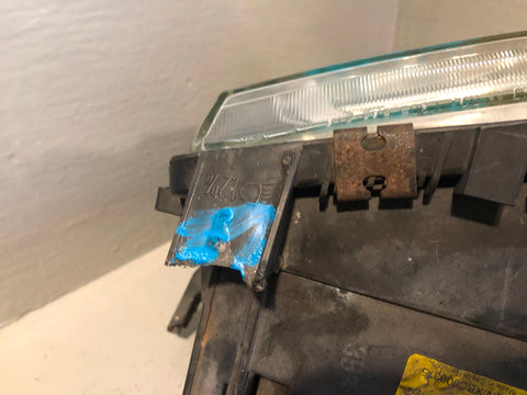 Range Rover L322 Headlight Xenon Near Side XBC000375 Head Lamp R17075