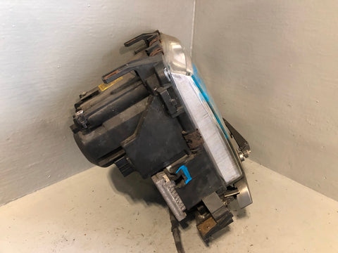 Range Rover L322 Headlight Xenon Off Side XBC000365 Head Lamp R17075