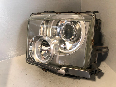 Range Rover L322 Headlight Xenon Near Side XBC000375 Head Lamp R31075