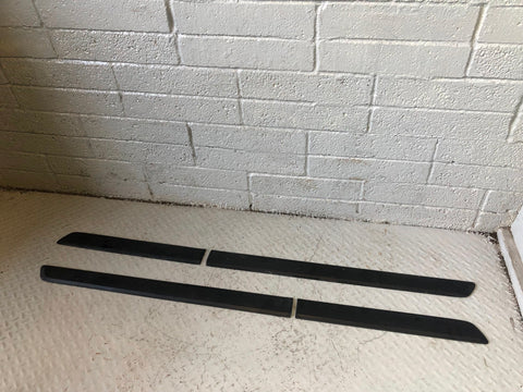 Discovery 3 Door Trims Rubbing Strips Set 4 Piece Land Rover 2004 to 2009 K05115