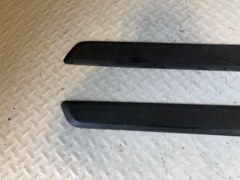 Discovery 3 Door Trims Rubbing Strips Set 4 Piece Land Rover 2004 to 2009 K05115