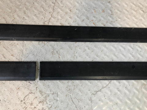 Discovery 3 Door Trims Rubbing Strips Set 4 Piece Land Rover 2004 to 2009 K05115