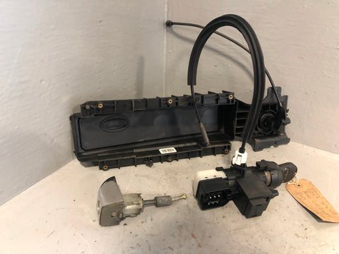 Range Rover L322 Ignition Barrel with Key Lock Set V8 2002 to 2006 R31075