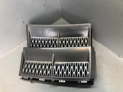 Range Rover L322 Wing Side Grilles Vents Supercharged 2002 to 2009 K11056