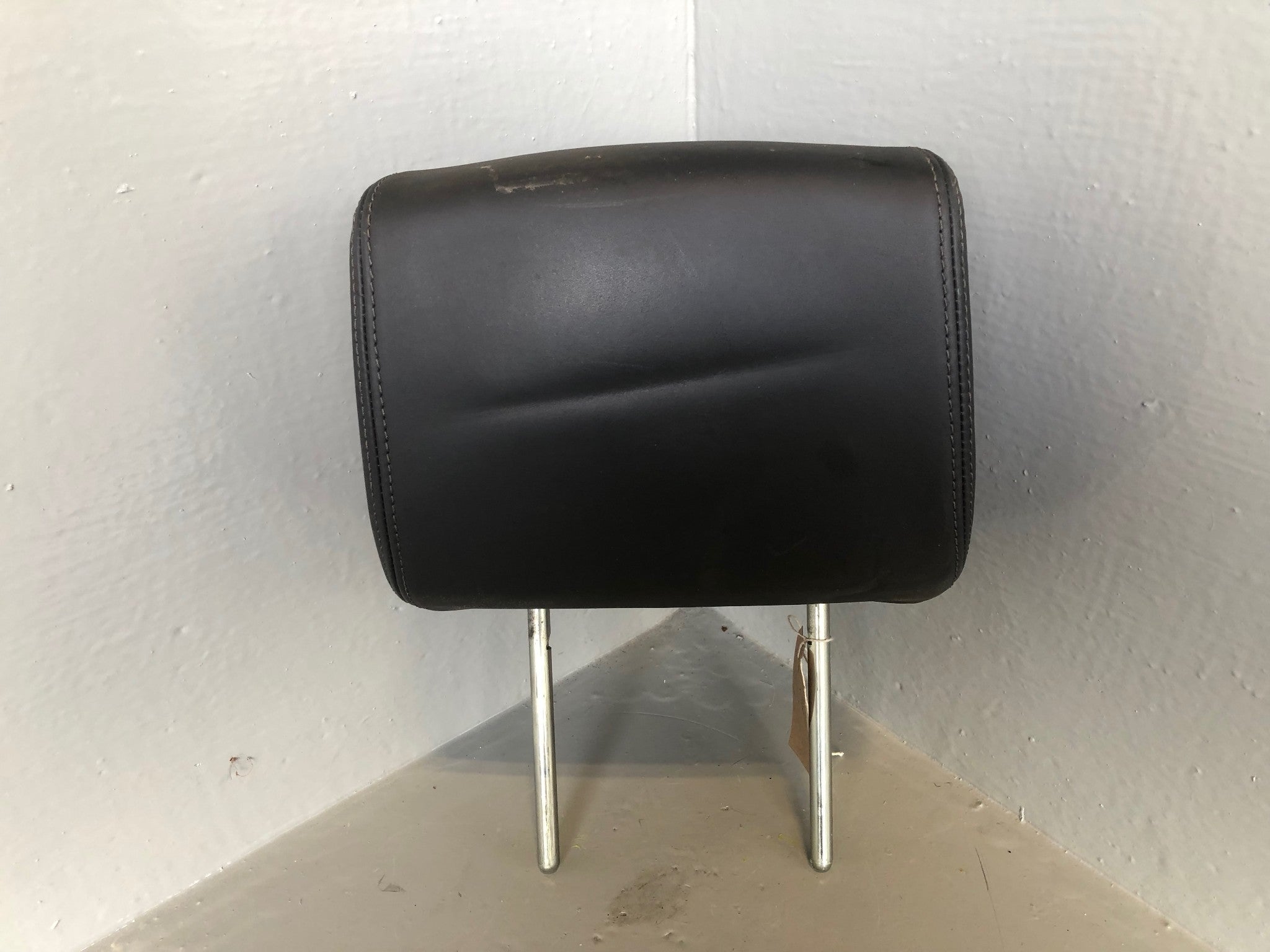 Land Rover Range Rover Foot Rest Range Rover Sport Headrest Front Off Side Black Leather L320 2009 to 2 ...