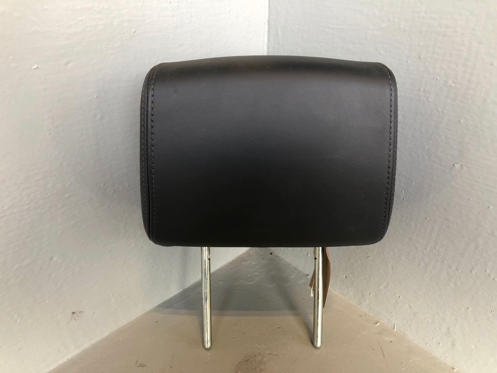Land Rover Range Rover Foot Rest Range Rover Sport Headrest Front Near Side Black Leather L320 2009 to ...