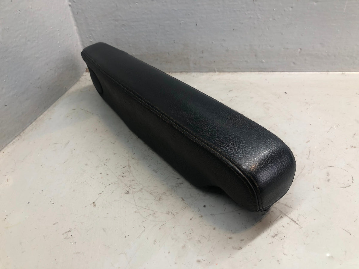 Discovery 3 Armrest Black Leather Near Side Front Passenger Land Rover 15046