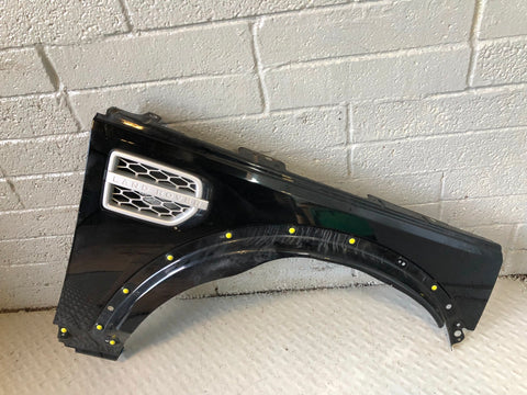 Discovery 4 Front Wing Off Side Santorini Black LRC 820 2009 to 2016 K30095