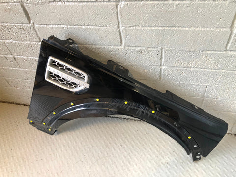 Discovery 4 Front Wing Off Side Santorini Black LRC 820 2009 to 2016 K30095