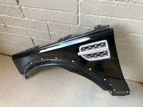 Discovery 4 Front Wing Near Side Santorini Black LRC 820 2009 to 2016 K30095