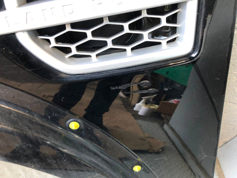 Discovery 4 Front Wing Near Side Santorini Black LRC 820 2009 to 2016 K30095