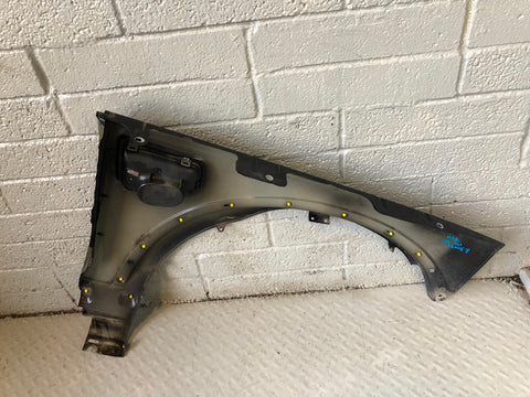 Discovery 4 Front Wing Near Side Santorini Black LRC 820 2009 to 2016 K30095