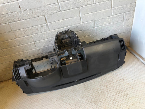 Freelander 2 Dashboard with Airbag Black Land Rover 2006 to 2014 R11026