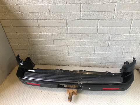 Discovery 4 Rear Bumper with Reflectors Santorini Black Land Rover K30095