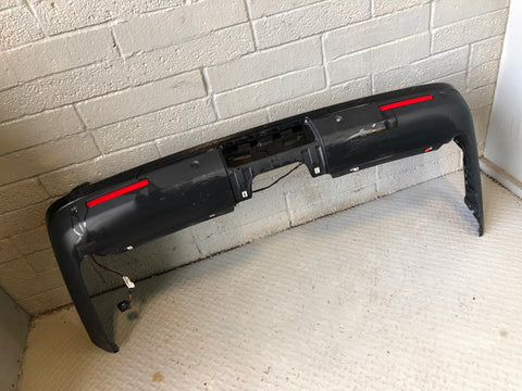 Discovery 4 Rear Bumper with Reflectors Santorini Black Land Rover K30095