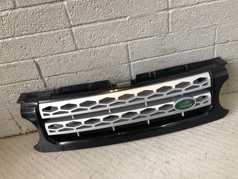 Discovery 4 Grille Front Santorini Black Land Rover 2009 to 2016 K30095