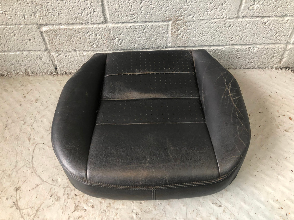 Discovery 3 Seat Padded Base Near Side Front Black Leather Land Rover D15046