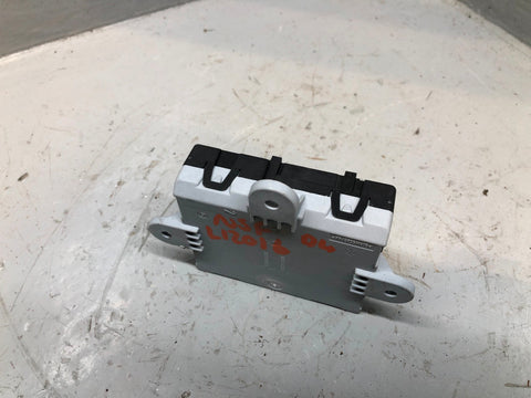 Discovery 4 Door Control Module ECU Near Side Front AH22 14D617 AD Land Rover