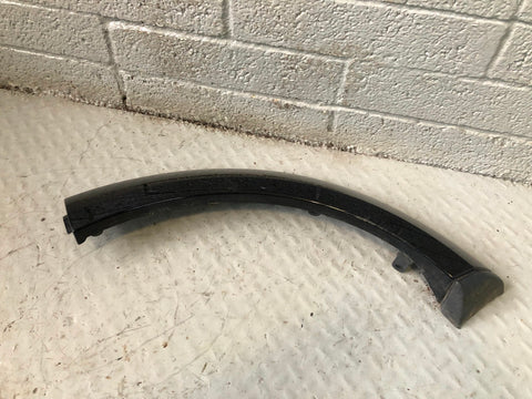 Discovery 4 Arch Trim Near Side Rear Quarter Santorini Black 2009 to 2016 K30095