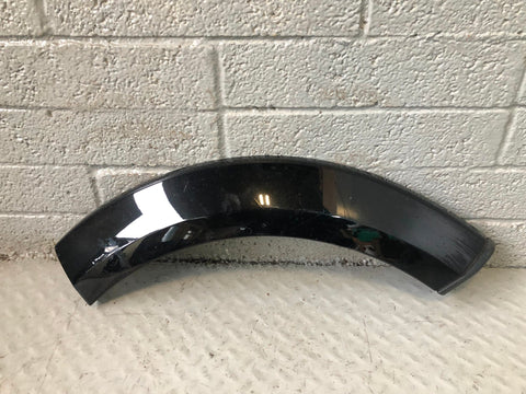 Discovery 4 Arch Trim Near Side Rear Quarter Santorini Black 2009 to 2016 K30095
