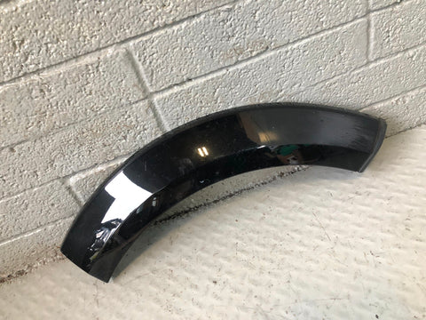 Discovery 4 Arch Trim Near Side Rear Quarter Santorini Black 2009 to 2016 K30095