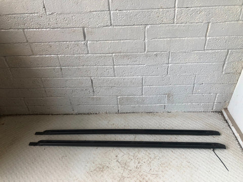 Discovery 4 Roof Rails Three Quarter Length Roof Bars Land Rover L10046