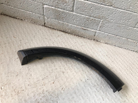 Discovery 4 Arch Trim Off Side Rear Quarter Santorini Black 2009 to 2016 K30095