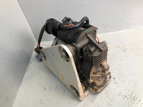 Air Suspension Compressor AMK Style Discovery 3 4 Range Rover Sport R04036