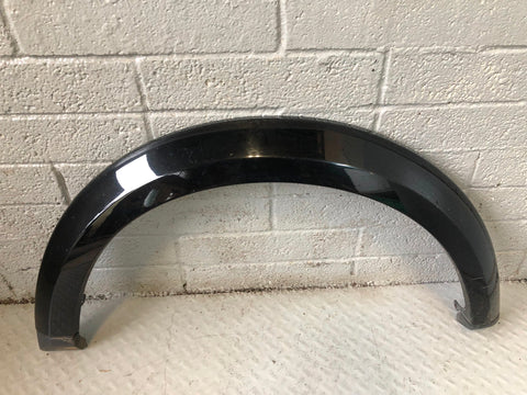 Discovery 4 Wheel Arch Trim Front Off Side Santorini Black Land Rover K30095