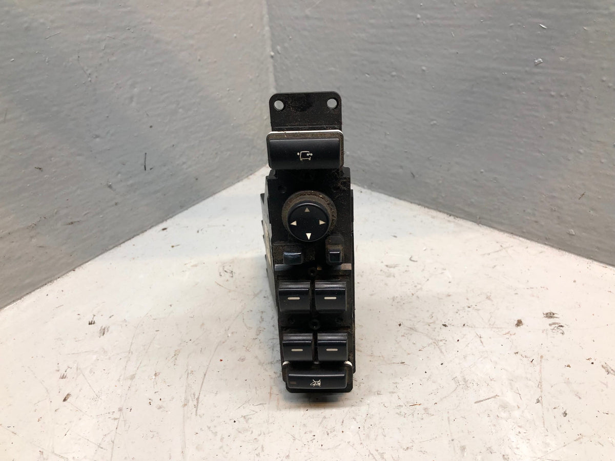 Range Rover L322 Window Switch Pack Off Side Front YUD000302PVA 2002 to 2005