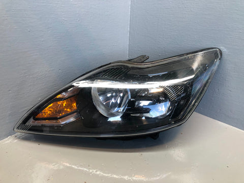 Ford Focus Headlight Near Side Halogen MK2.5 8M51 13W030 DE 2008 to 2011