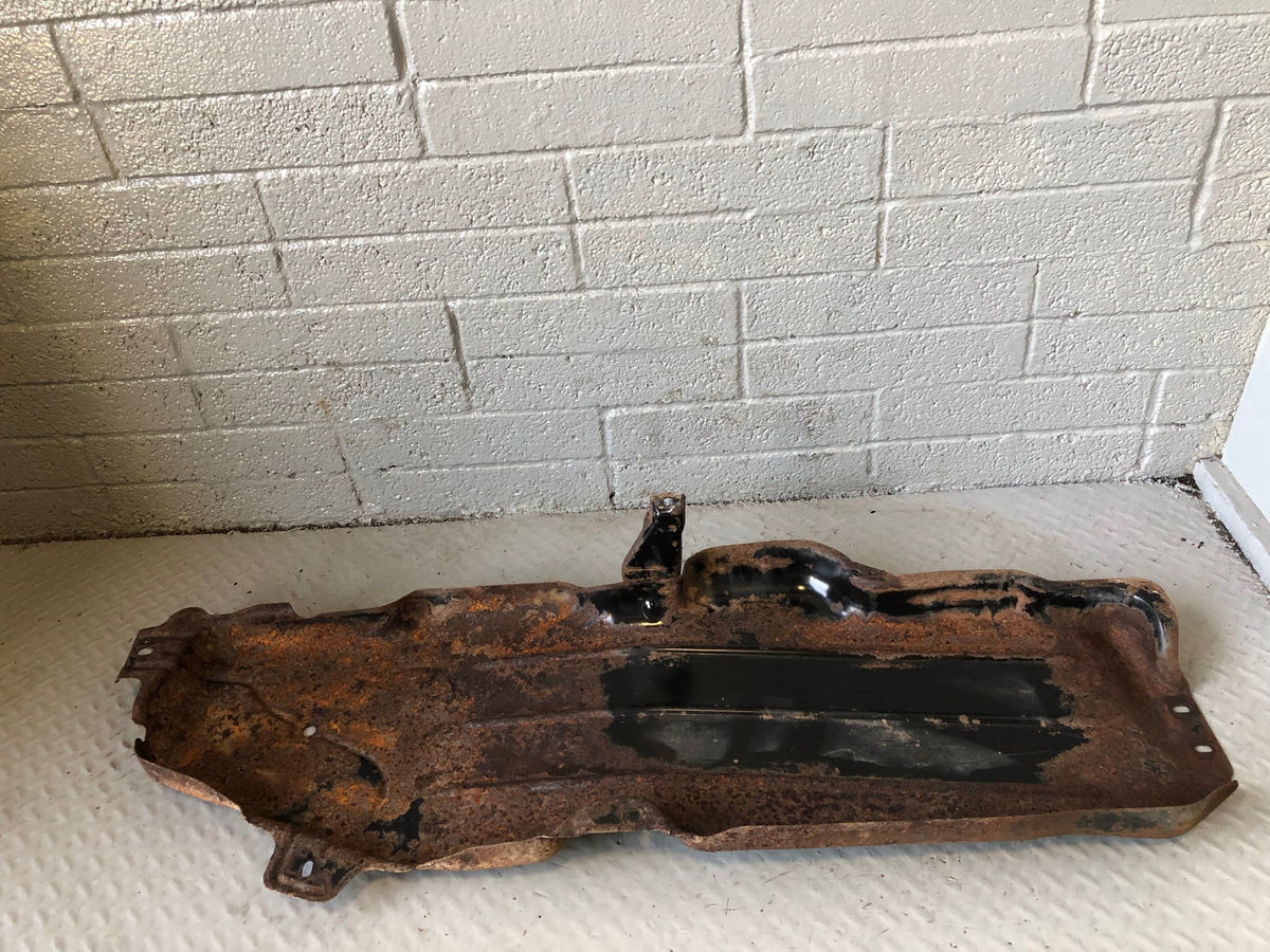 Discovery 4 Fuel Tank Guard LR015384 2009 to 2016 Land Rover K30075