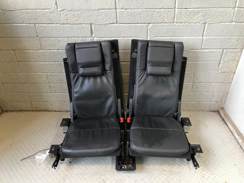 Discovery 4 Seats Rear 3rd Third Row in Black Land Rover 2009 to 2016 L17036