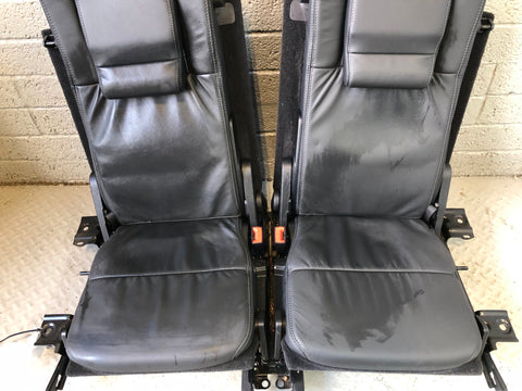 Discovery 4 Seats Rear 3rd Third Row in Black Land Rover 2009 to 2016 L17036