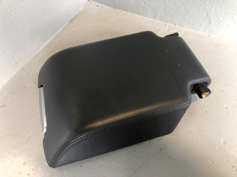 Discovery 4 Armrest Centre Console Black Leather Land Rover 2009 to 2016 K19085