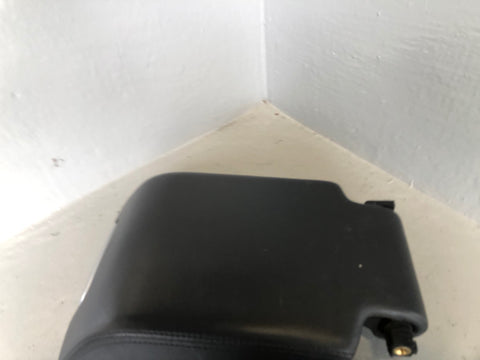 Discovery 4 Armrest Centre Console Black Leather Land Rover 2009 to 2016 K19085