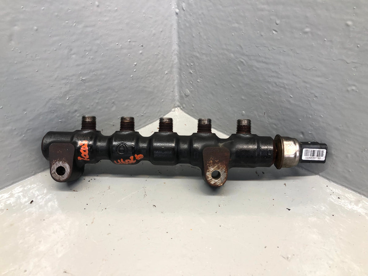 Ford Focus Fuel Rail Diesel With Sensor 1.6 TDCI MK2.5 9654592680 2008 to 2011