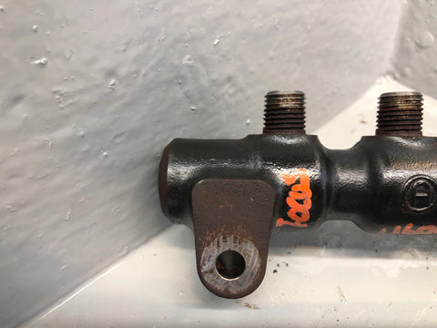 Ford Focus Fuel Rail Diesel With Sensor 1.6 TDCI MK2.5 9654592680 2008 to 2011