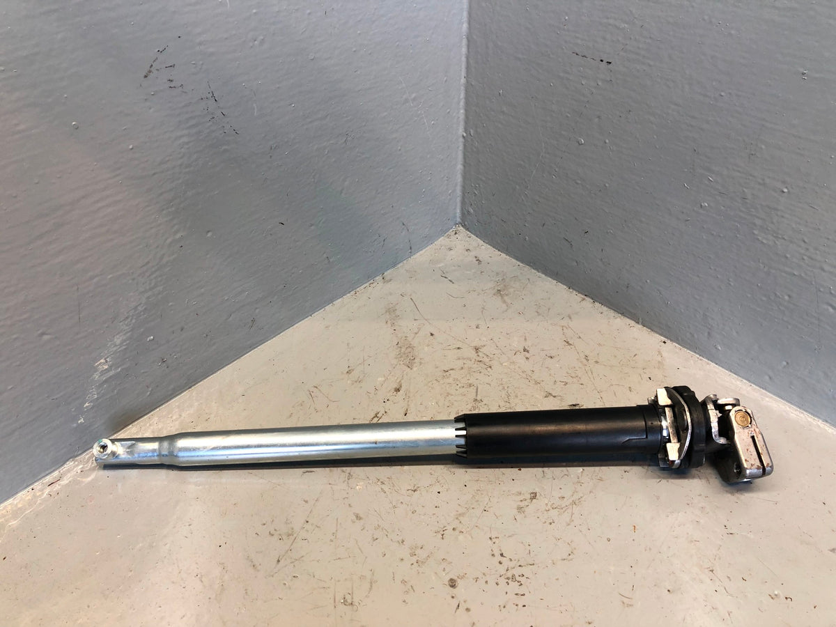Steering Column Shaft UJ LR033654 L405 L494 Discovery 5 2013 to 2022 Land Rover