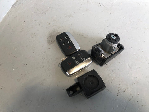 Discovery 4 Key Remote and Blade with Door Lock Land Rover 2009 to 2014 K19085