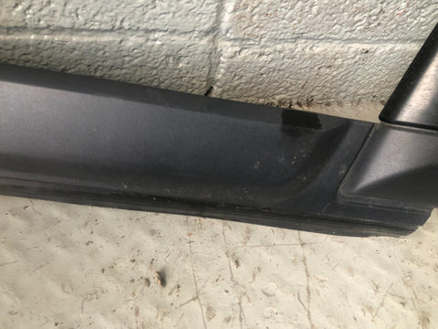 Discovery 4 Door Arch Trim Near Side Rear Santorini Black Land Rover
