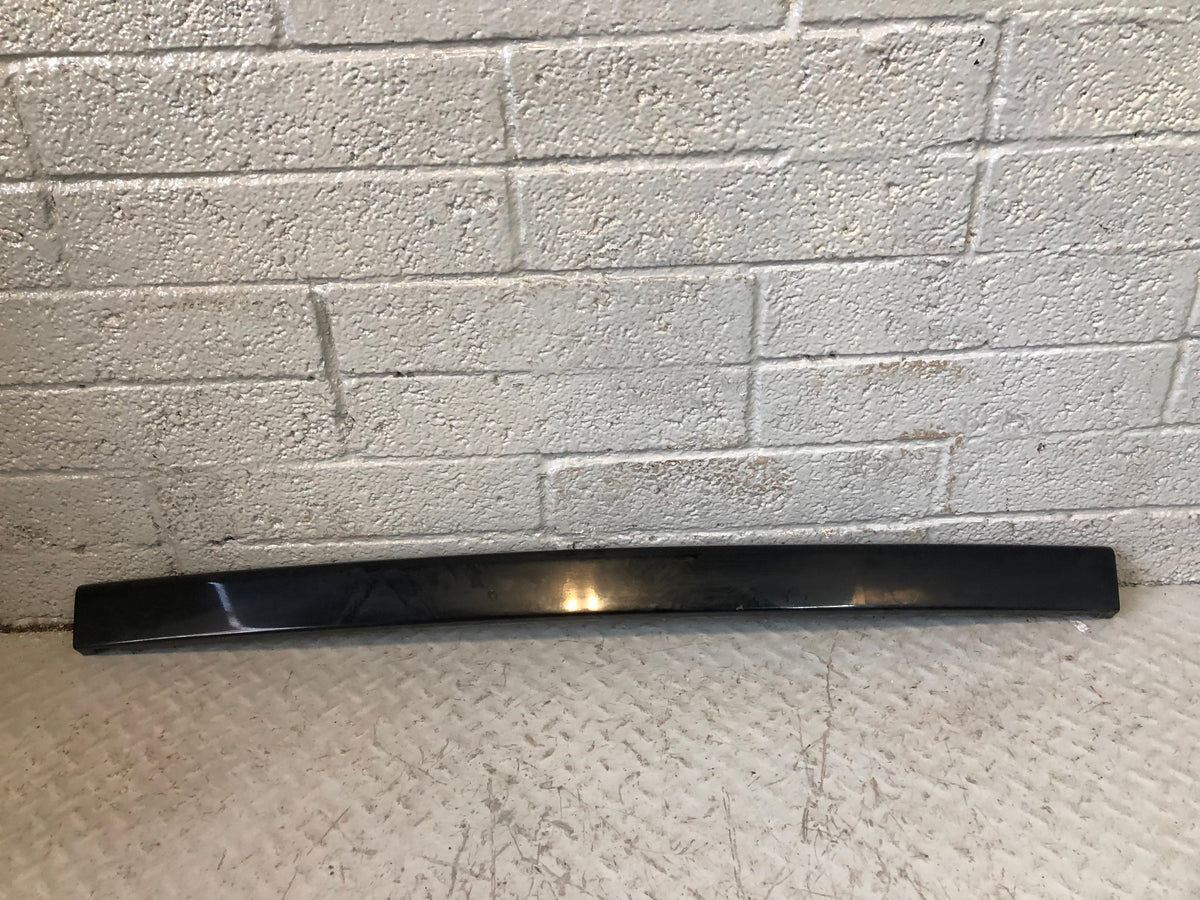 Range Rover Sport Tailgate Trim Santorini Black DGP000192 2011 to 2013 L26115