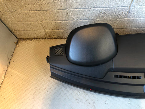 Discovery 4 Dashboard Black Sat Nav Land Rover 2009 to 2016 L17036