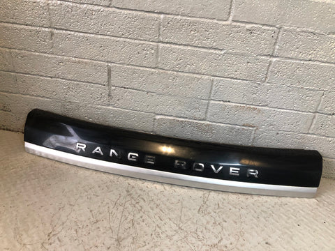 Range Rover Sport Tailgate Trim Santorini Black L320 2011 to 2013 L26115