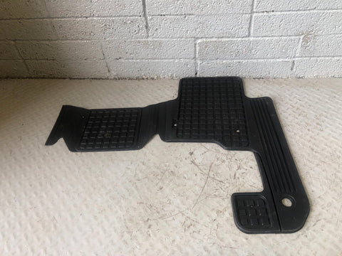 Discovery 3 4 Floor Mats Rubber Genuine Land Rover 2004 to 2016 L10046
