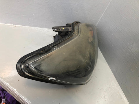 Ford Focus Headlight Off Side Halogen MK2.5 8M51 13W029 DE 2008 to 2011