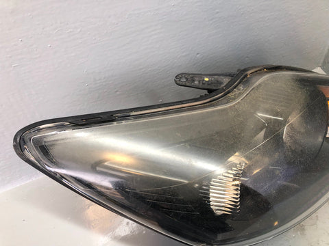 Ford Focus Headlight Off Side Halogen MK2.5 8M51 13W029 DE 2008 to 2011